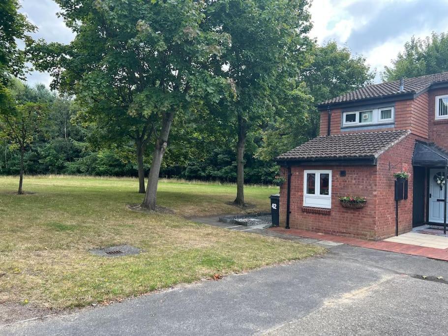 Well Presented 2 Bedroom House Village Holiday Let Strensall ภายนอก รูปภาพ