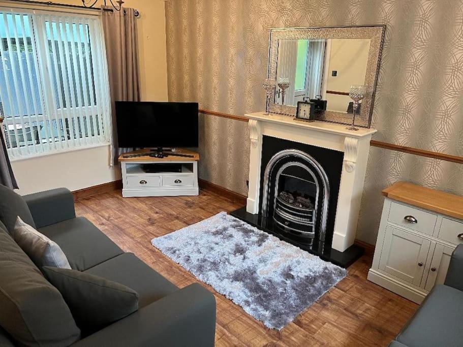 Well Presented 2 Bedroom House Village Holiday Let Strensall ภายนอก รูปภาพ